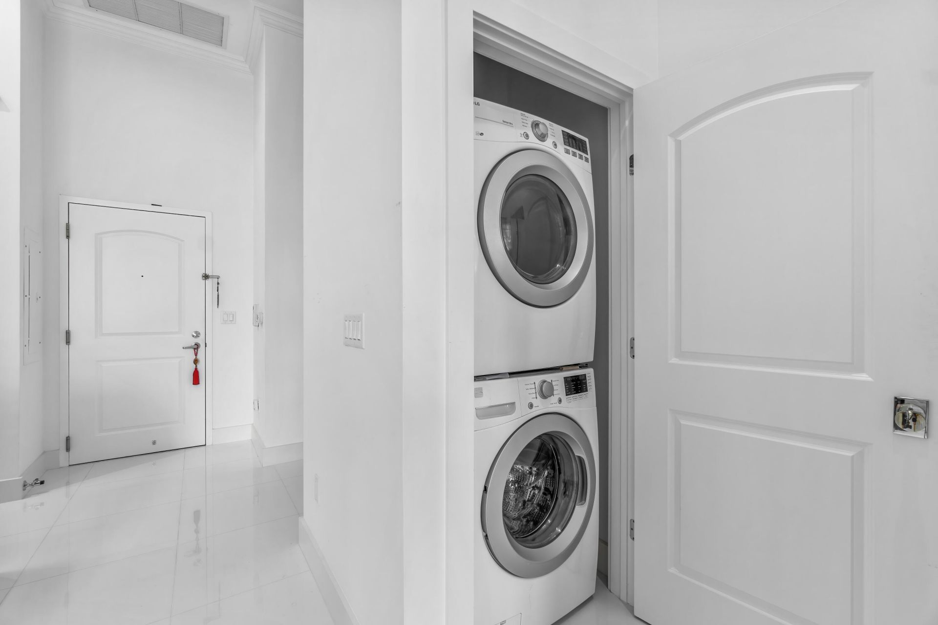 701 S Olive Avenue, Unit 503, West Palm Beach, FL 33401 Photo