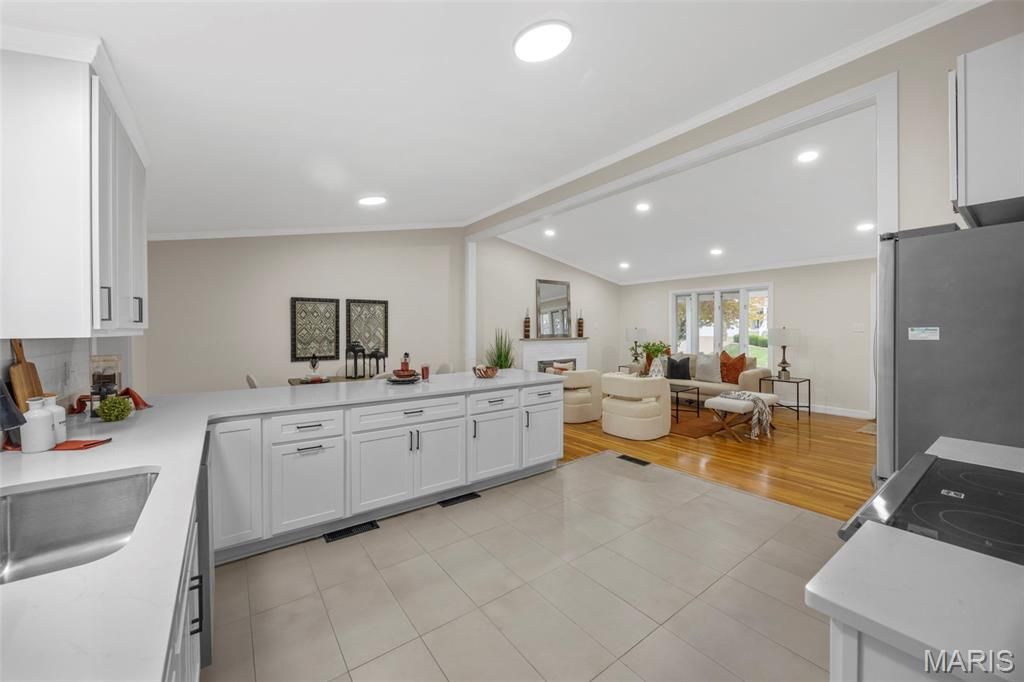 540 Hickory Hollow Lane, Kirkwood, MO 63122 Main Photo