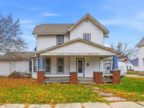 221 S Ave. D, Washington, IA 52353