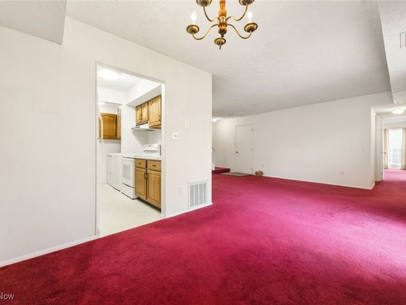 4916 Friar Road, Unit B, Stow, OH 44224 Photo 12