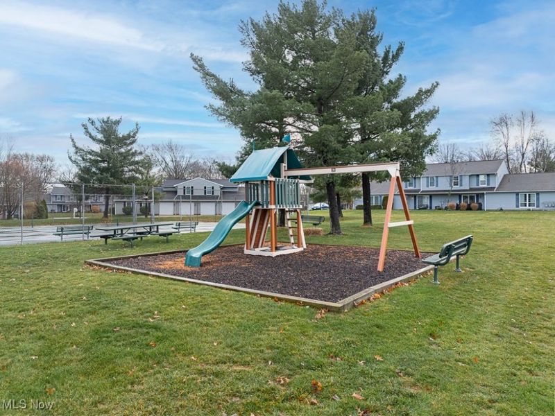 4916 Friar Road, Unit B, Stow, OH 44224 Photo 38