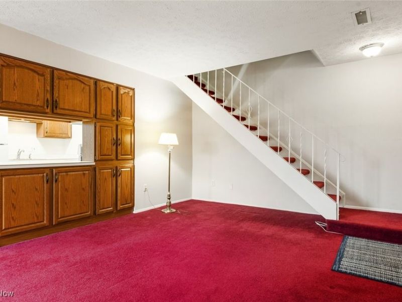 4916 Friar Road, Unit B, Stow, OH 44224 Photo 8