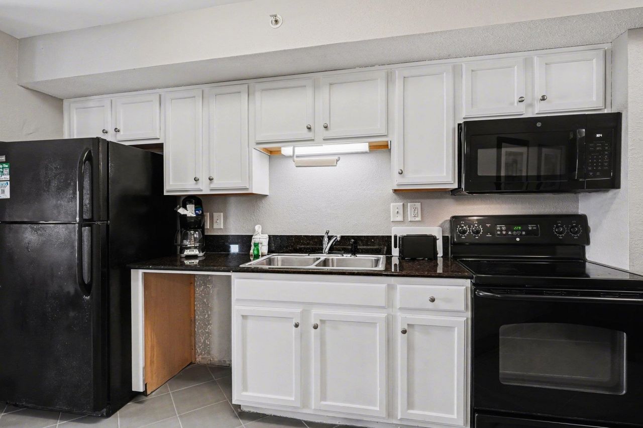 504 N Ocean Blvd. Photo 10