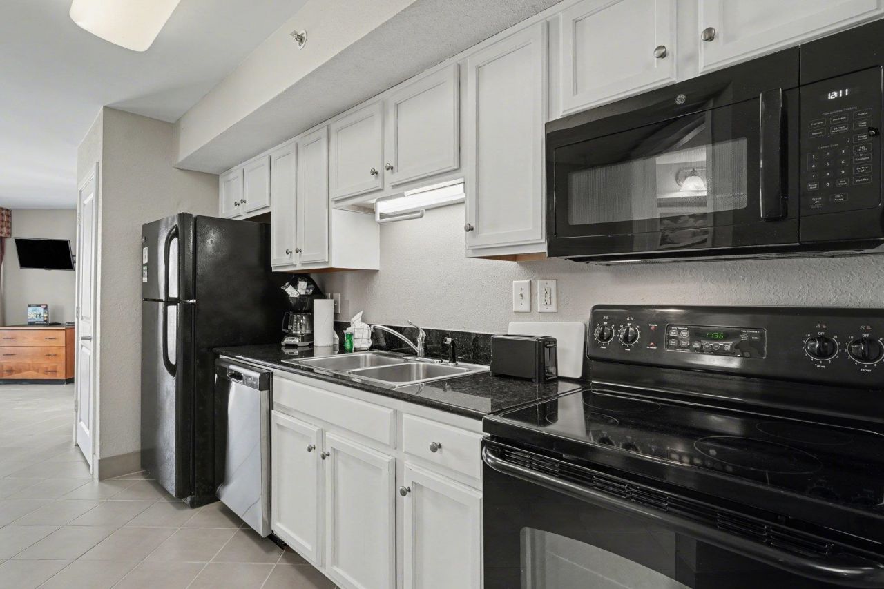 504 N Ocean Blvd. Photo 8