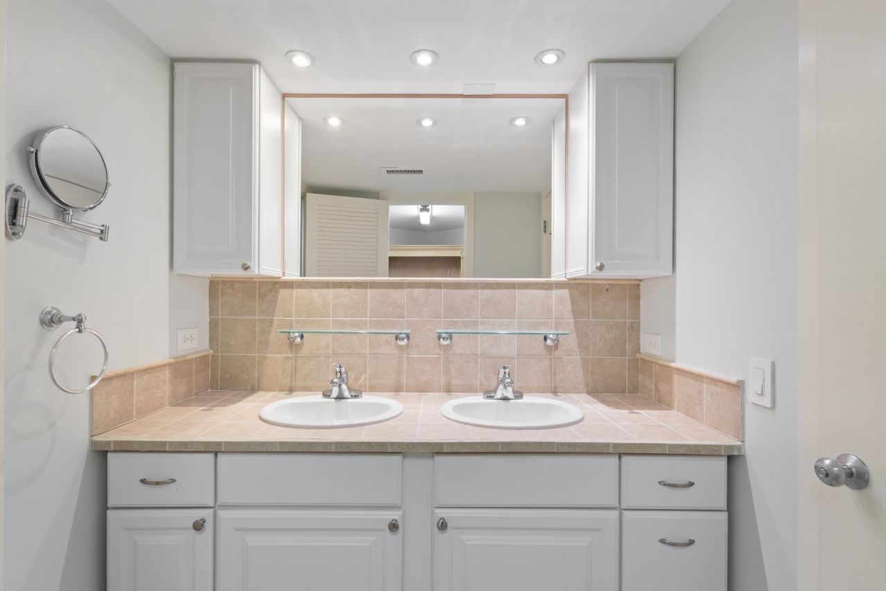 100 Ocean Creek Dr. Photo 24