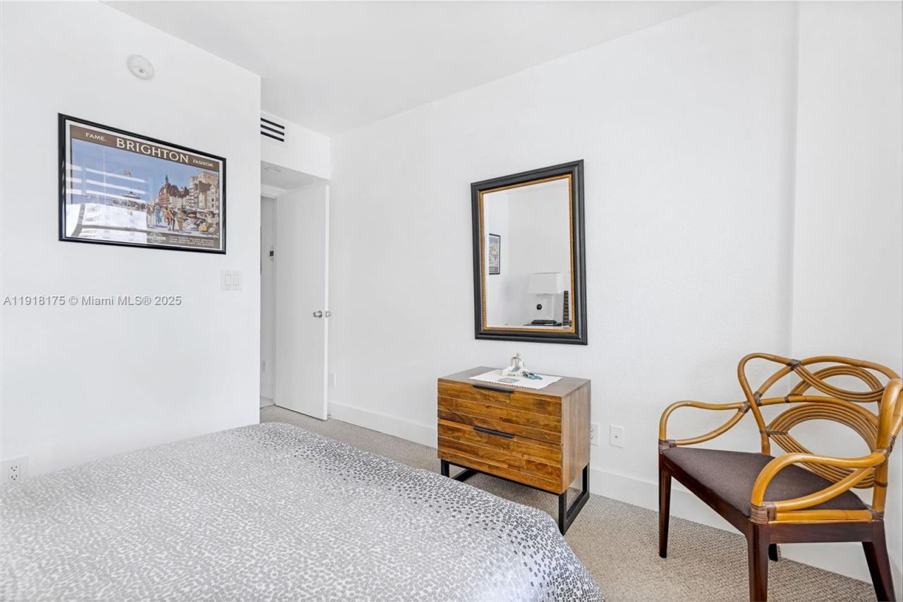 5600 Collins Ave, Unit 8Y, Miami Beach, FL 33140 Photo