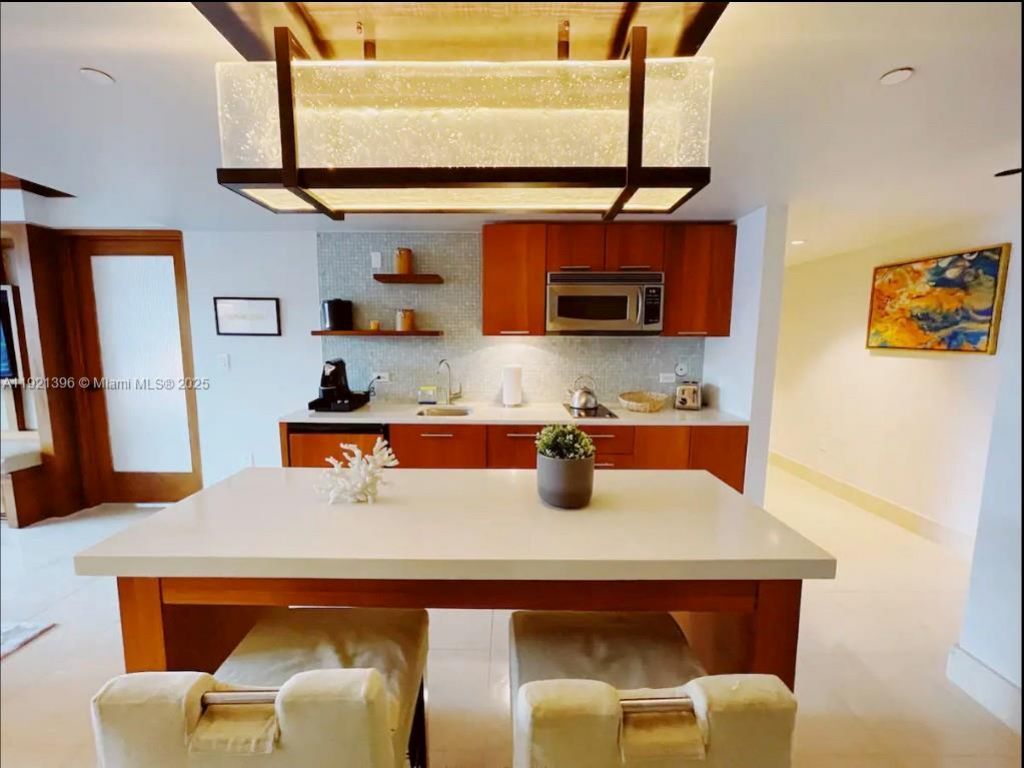 6801 Collins Ave, Unit 315, Miami Beach, FL 33141 Photo