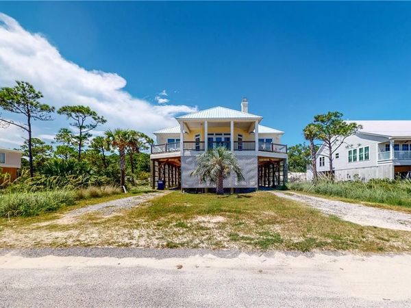310 Audubon Place, Dauphin Island, AL 36528