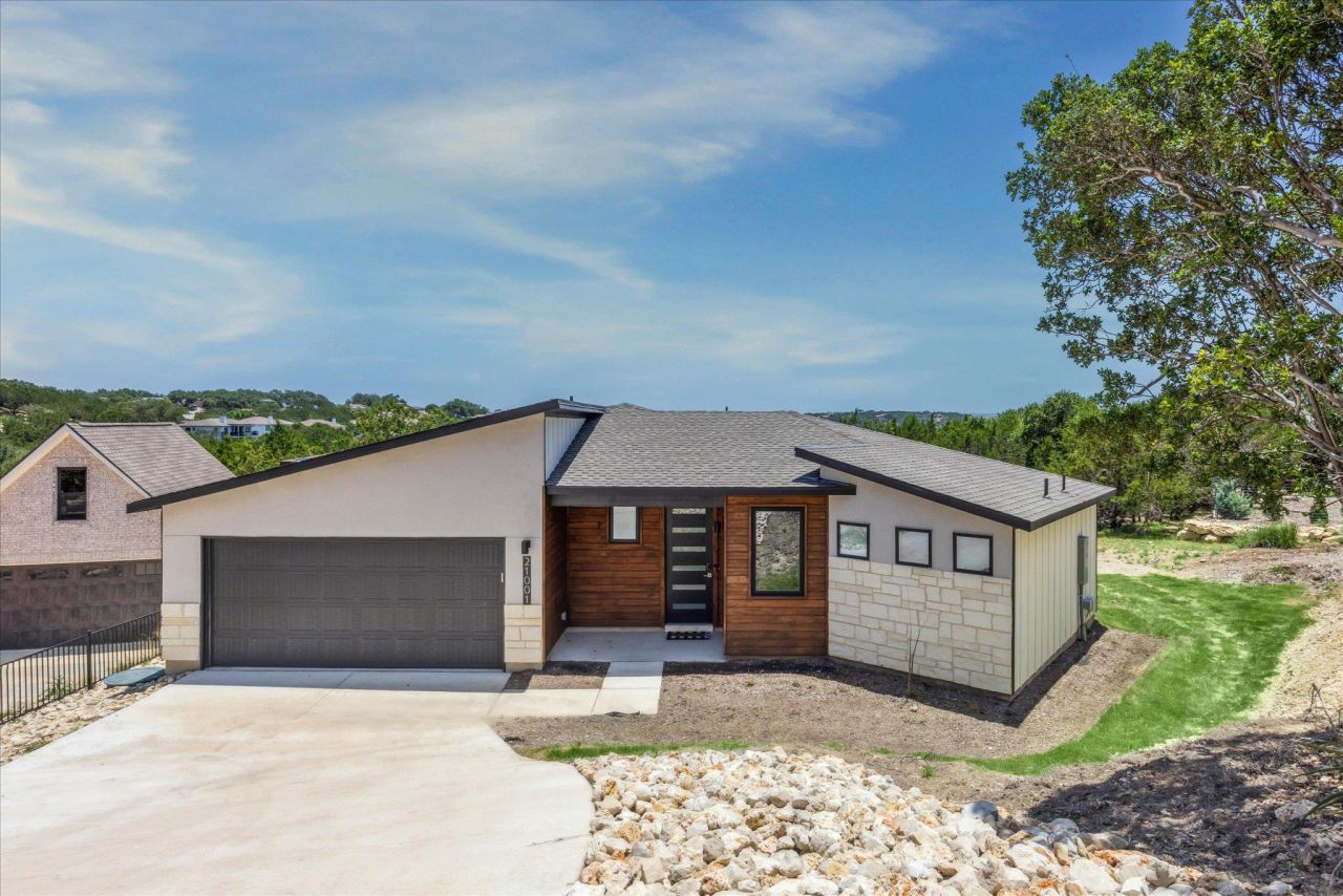 21001 Newhaven Cv, Lago Vista, TX 78645 Main Photo