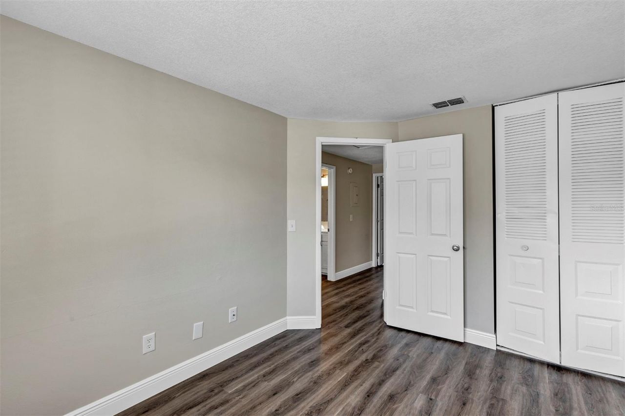 4904 Silver Oaks Village, Unit C, Orlando, FL 32808 Photo