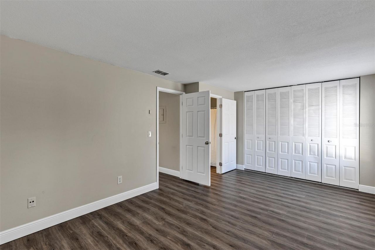 4904 Silver Oaks Village, Unit C, Orlando, FL 32808 Photo