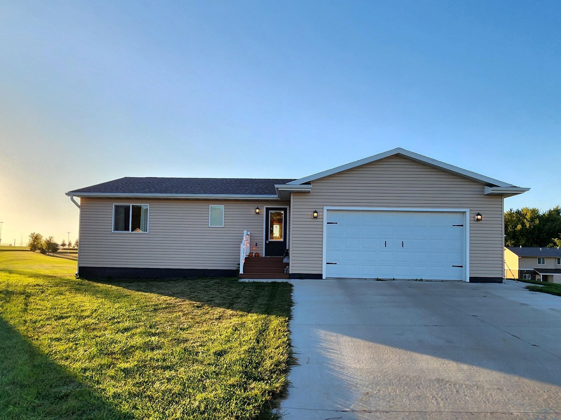 501 Sunset Court, Rock Rapids, IA 51246 Main Photo
