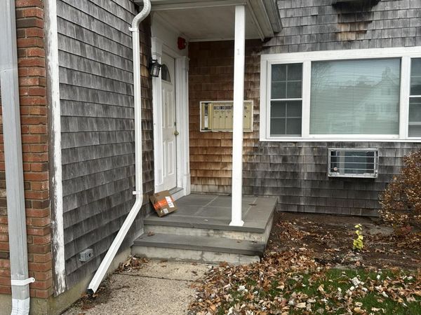 428 Main Street, Unit APT 1-11, West Dennis, MA 02670