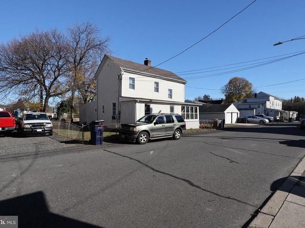 732 BROWN STREET, TULLYTOWN, PA 19007