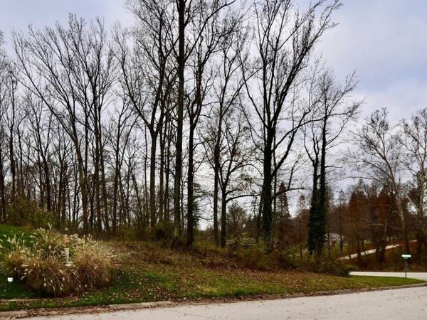 6009 Pembrooke Drive, Newburgh, IN 47630