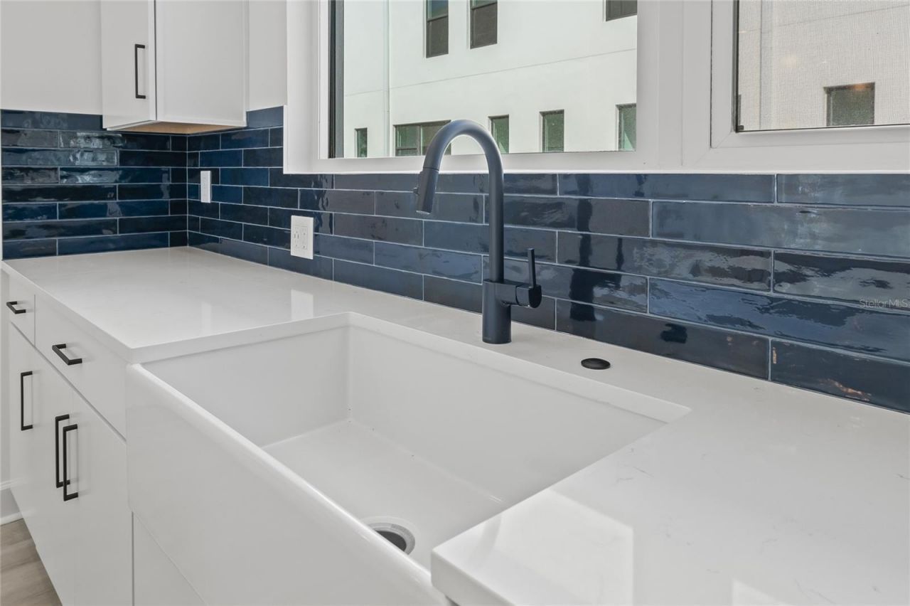 307 15th Street N, Saint Petersburg, FL 33705 Photo