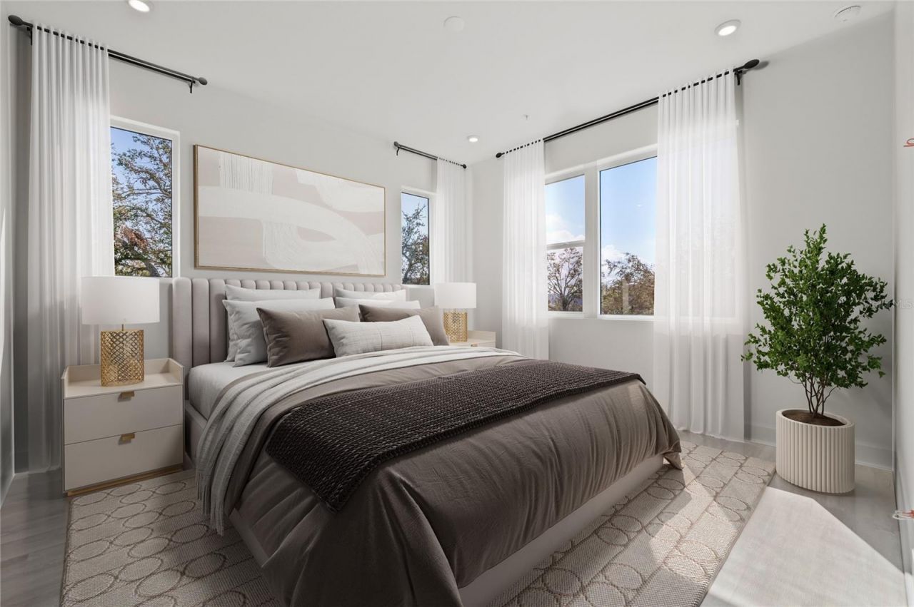 307 15th Street N, Saint Petersburg, FL 33705 Photo