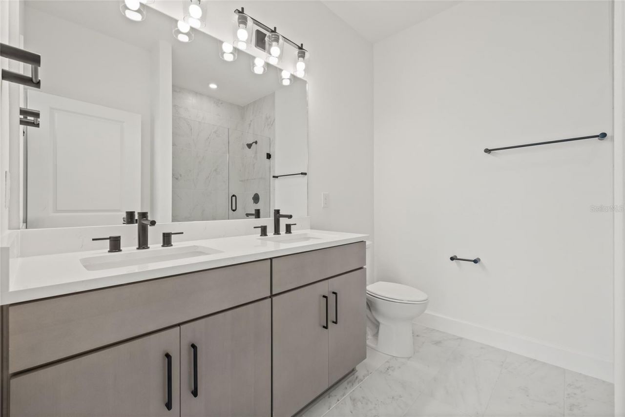 307 15th Street N, Saint Petersburg, FL 33705 Photo