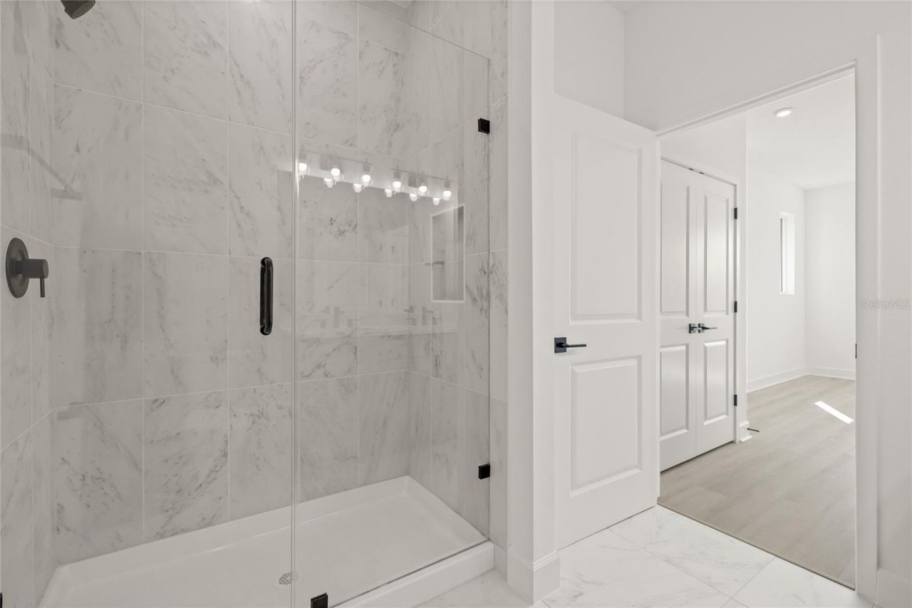 307 15th Street N, Saint Petersburg, FL 33705 Photo