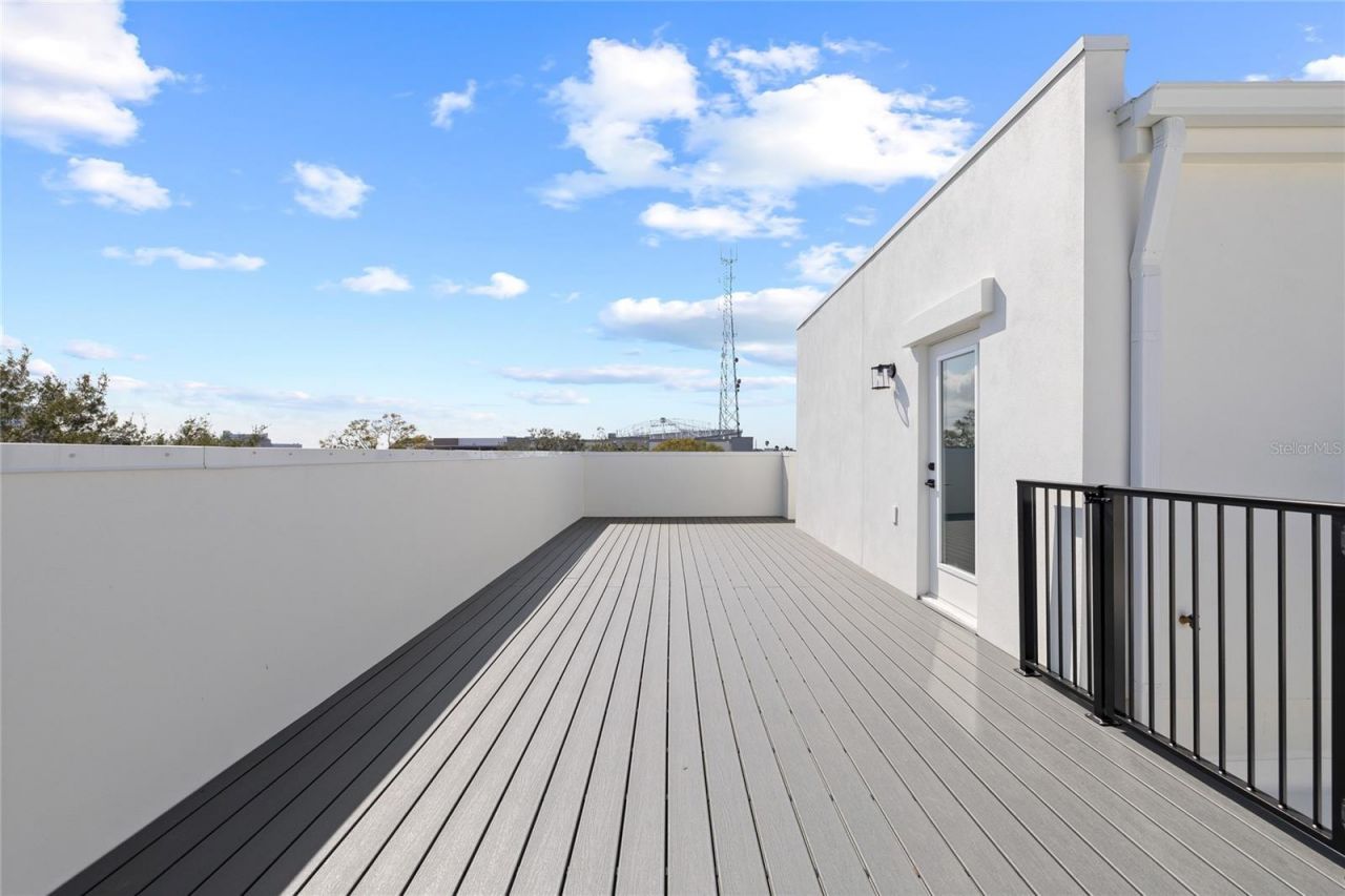 307 15th Street N, Saint Petersburg, FL 33705 Photo