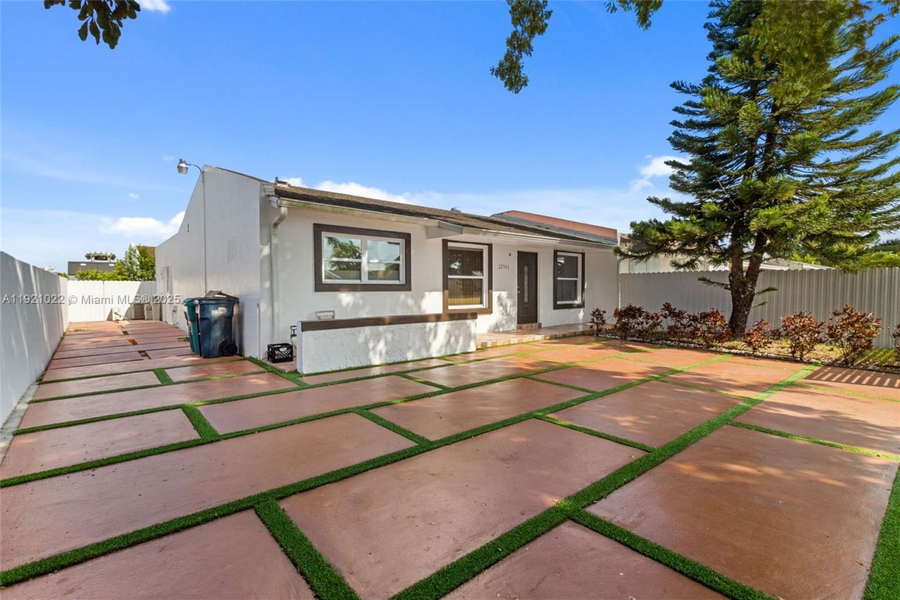 12961 SW 50th Ln, Miami, FL 33175 Main Photo
