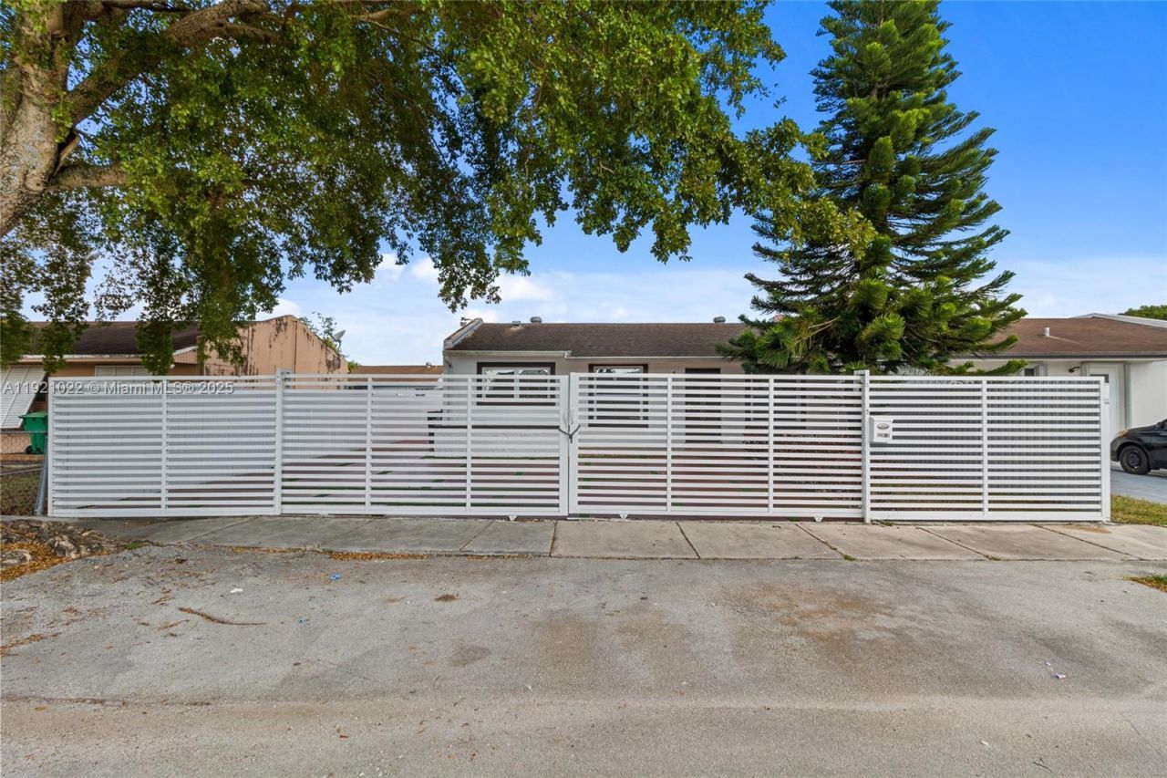 12961 SW 50th Ln, Miami, FL 33175 Photo