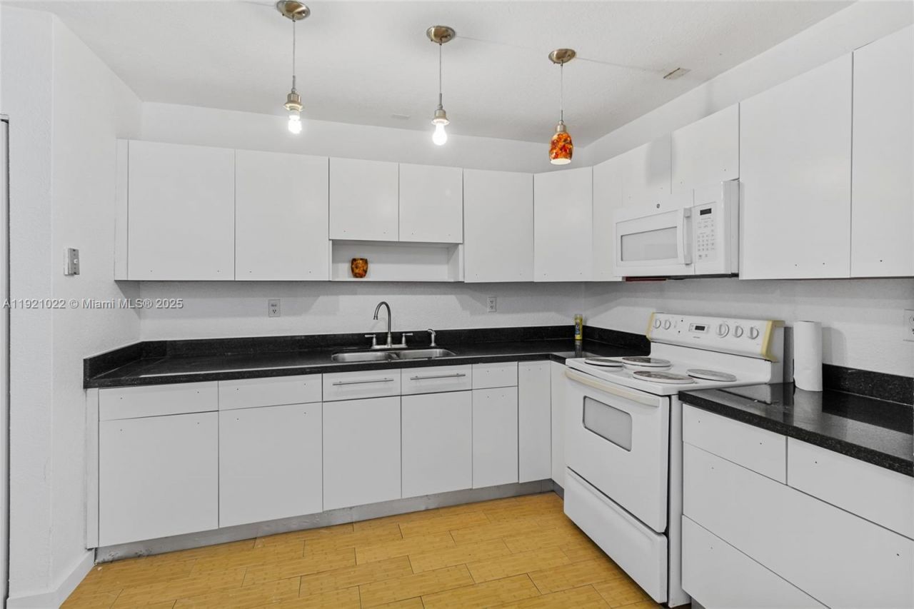 12961 SW 50th Ln, Miami, FL 33175 Photo