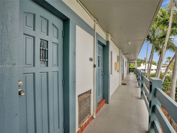 1535 SE 15th St, Unit 208, Fort Lauderdale, FL 33316