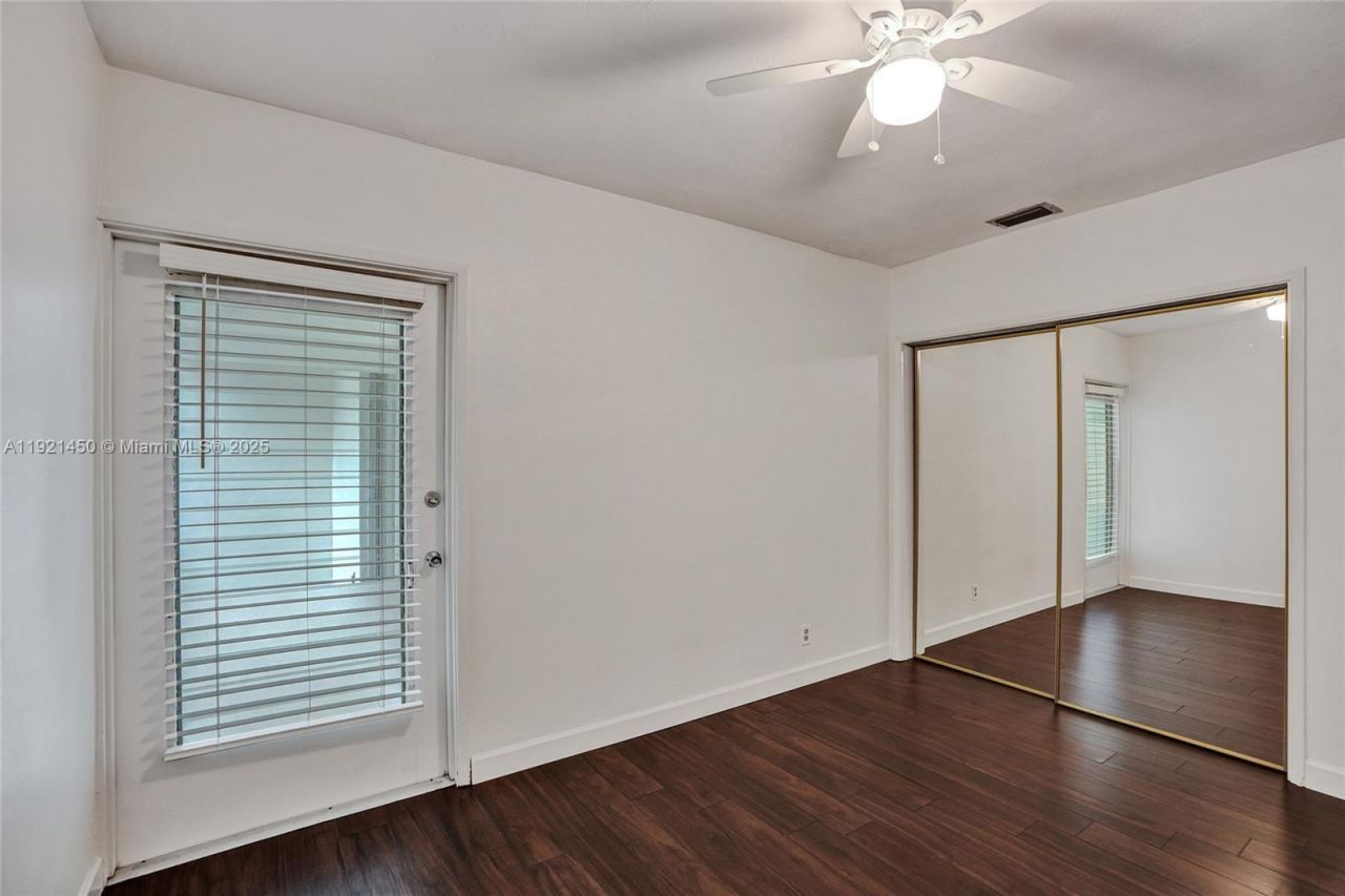 1535 SE 15th St, Unit 208, Fort Lauderdale, FL 33316 Photo