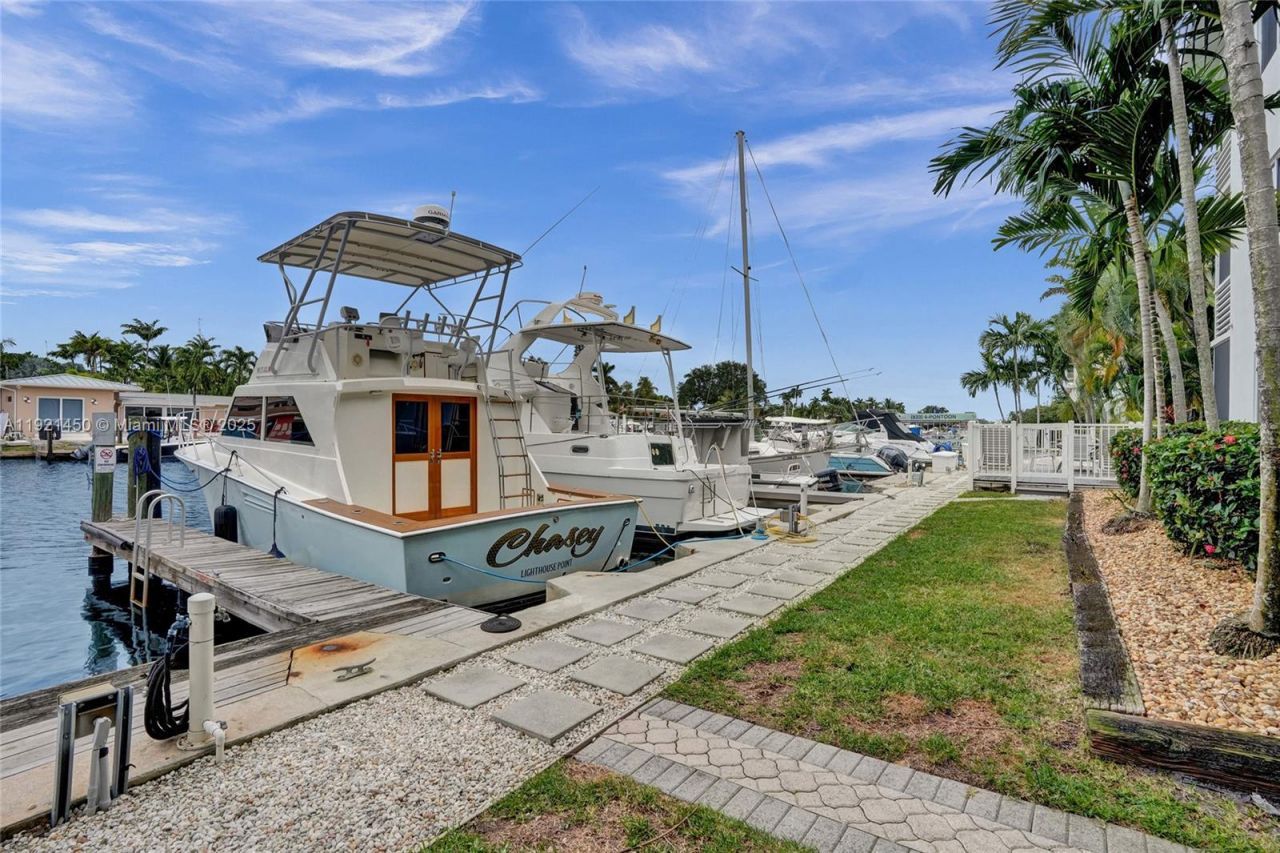 1535 SE 15th St, Unit 208, Fort Lauderdale, FL 33316 Photo