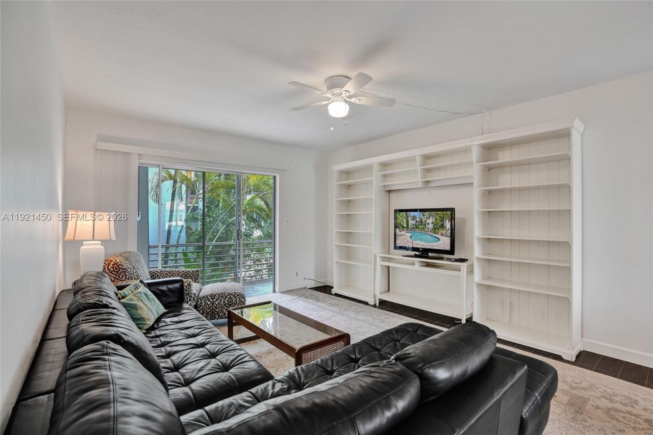 1535 SE 15th St, Unit 208, Fort Lauderdale, FL 33316 Photo