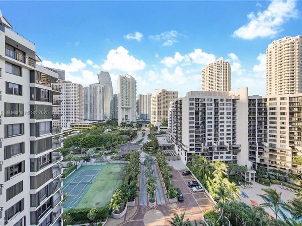 520 Brickell Key Dr, Unit A1510, Miami, FL 33131