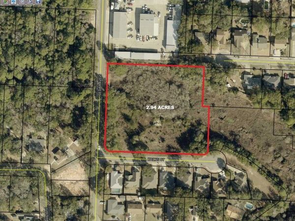 940 S Cedar Avenue, Niceville, FL 32578