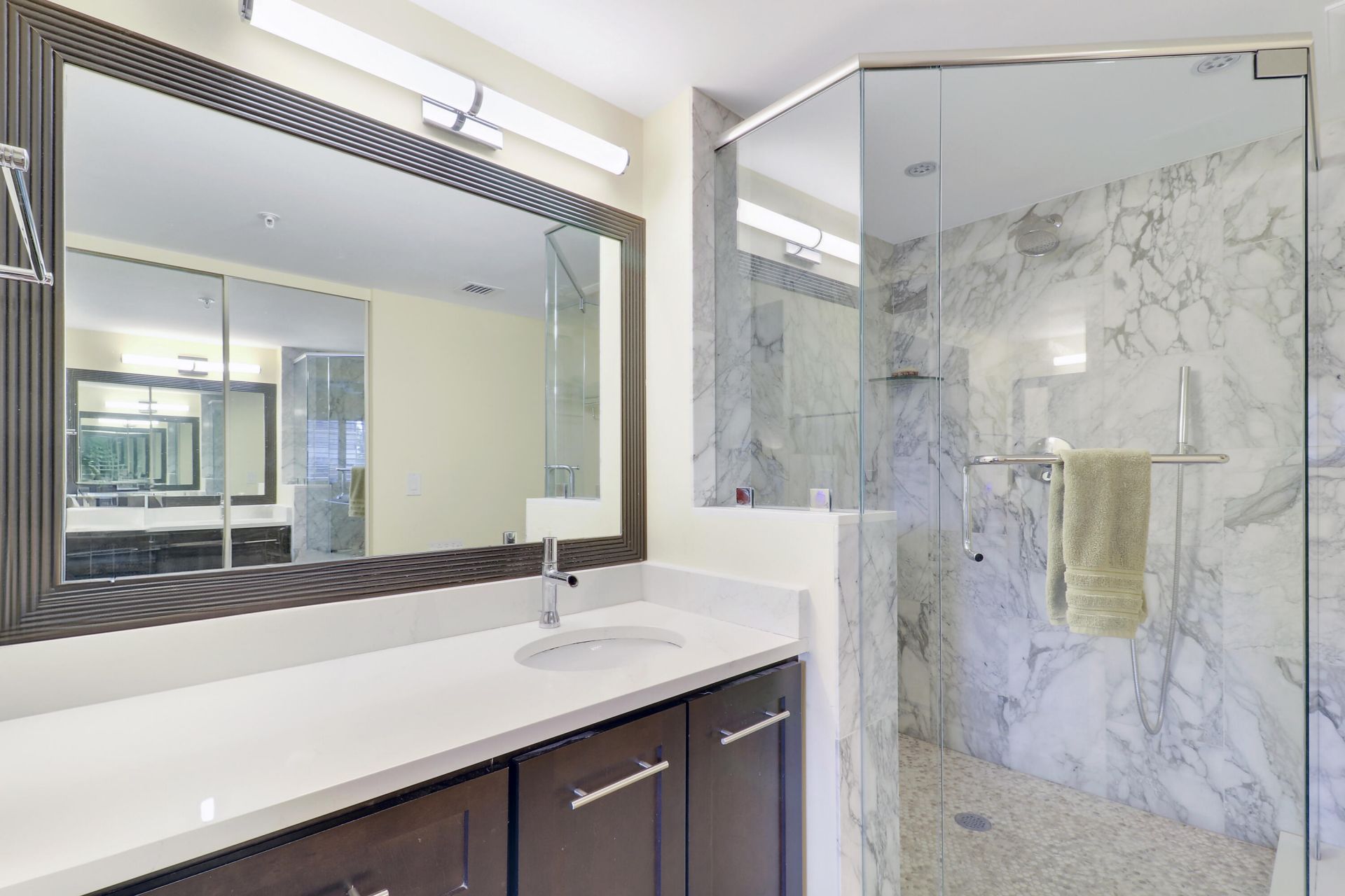 1301 Seafarer Circle, Unit 105, Jupiter, FL 33477 Photo