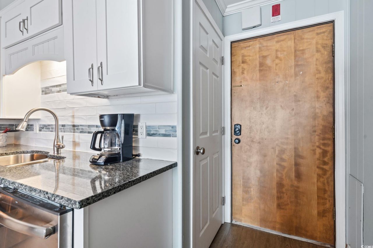 6302 N Ocean Blvd. Photo 4