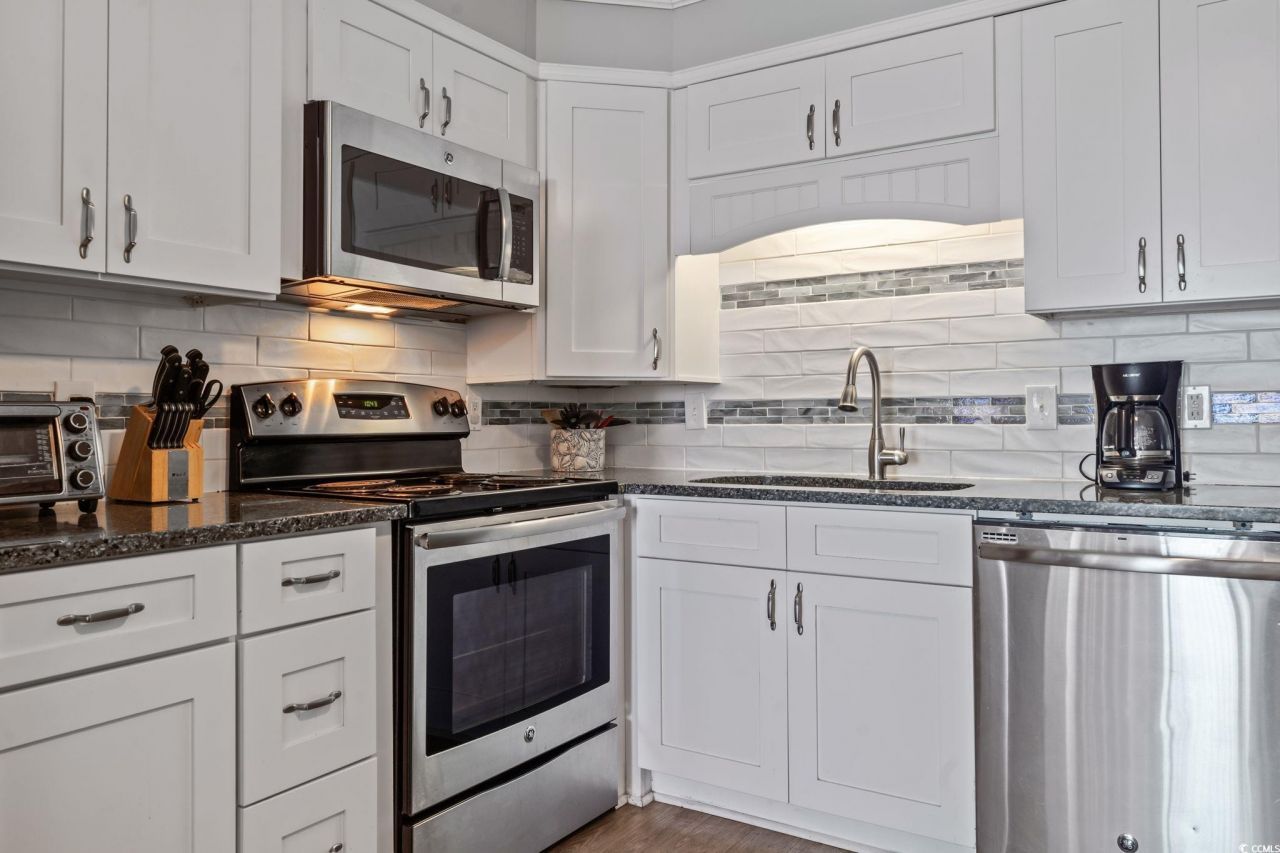 6302 N Ocean Blvd. Photo 8