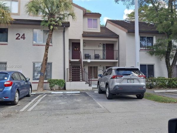 13915 SW 91st Ter, Unit 13915, Miami, FL 33186