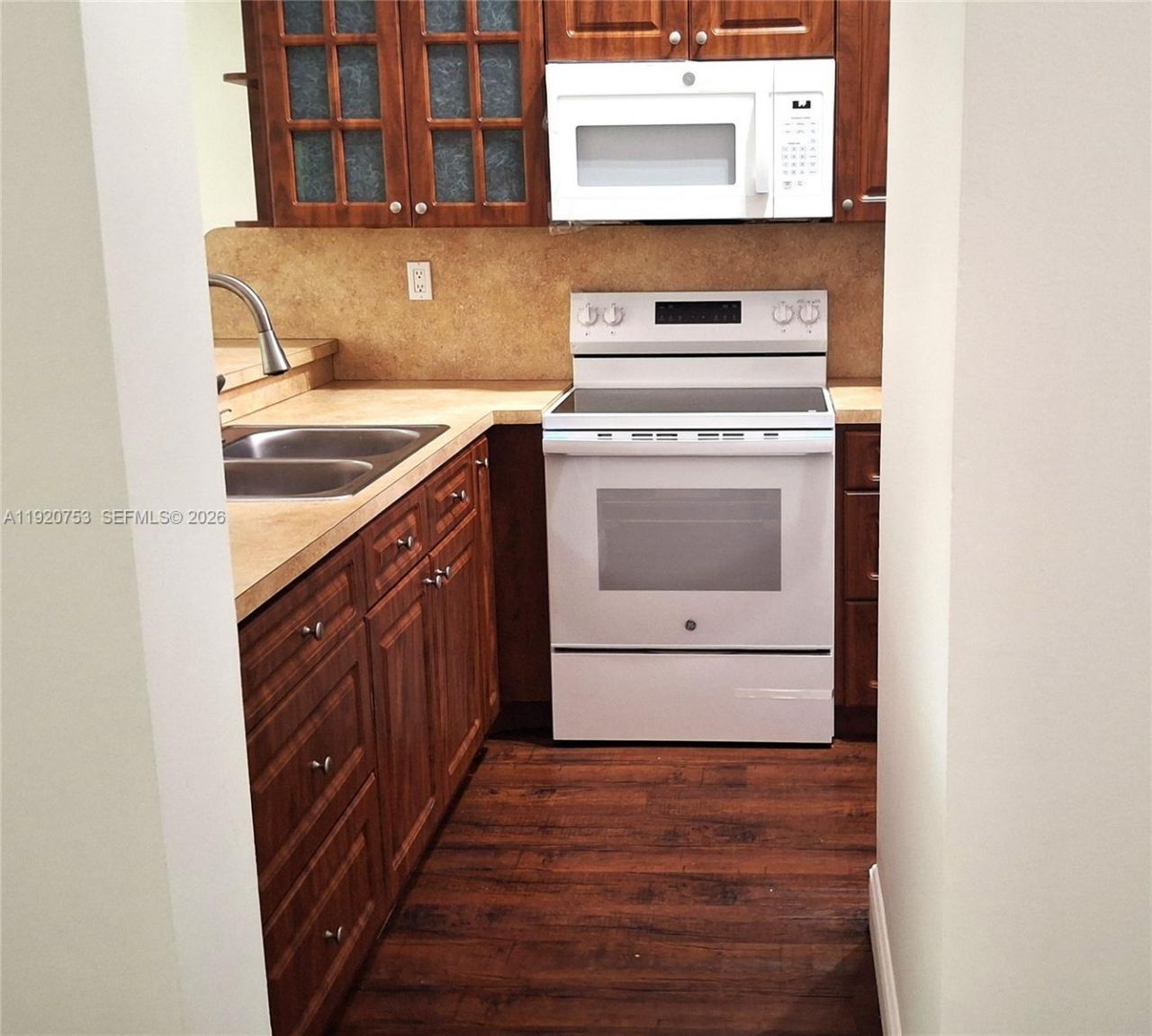 13915 SW 91st Ter, Unit 13915, Miami, FL 33186 Photo