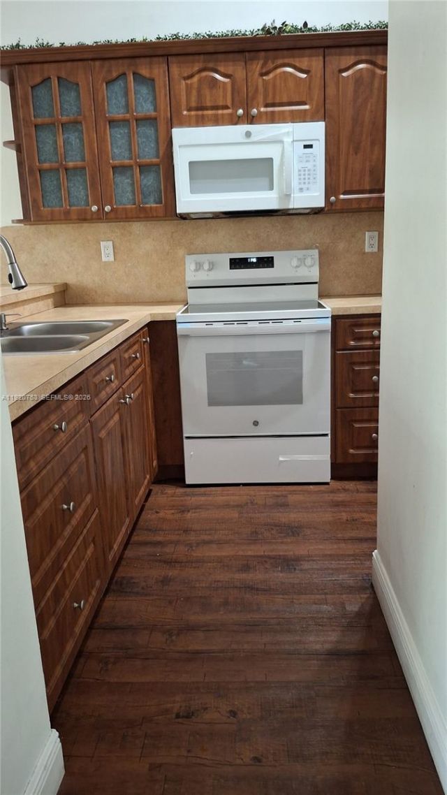 13915 SW 91st Ter, Unit 13915, Miami, FL 33186 Photo