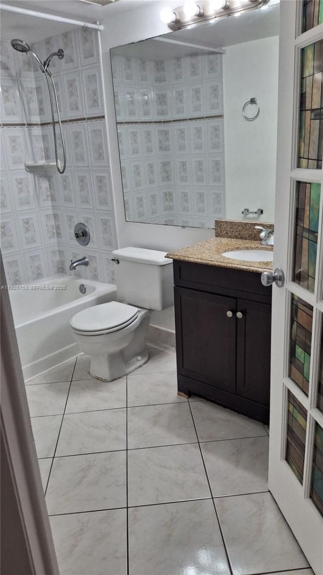 13915 SW 91st Ter, Unit 13915, Miami, FL 33186 Photo