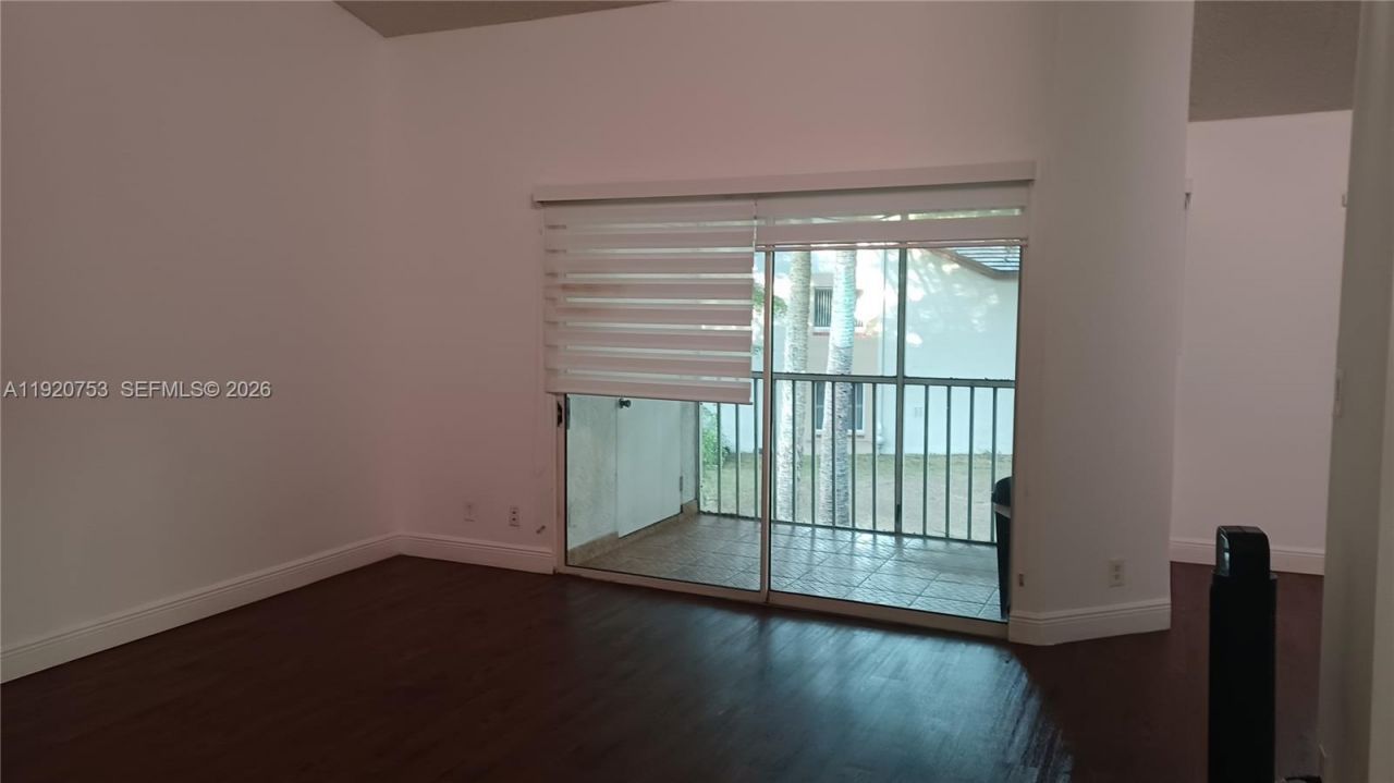 13915 SW 91st Ter, Unit 13915, Miami, FL 33186 Photo