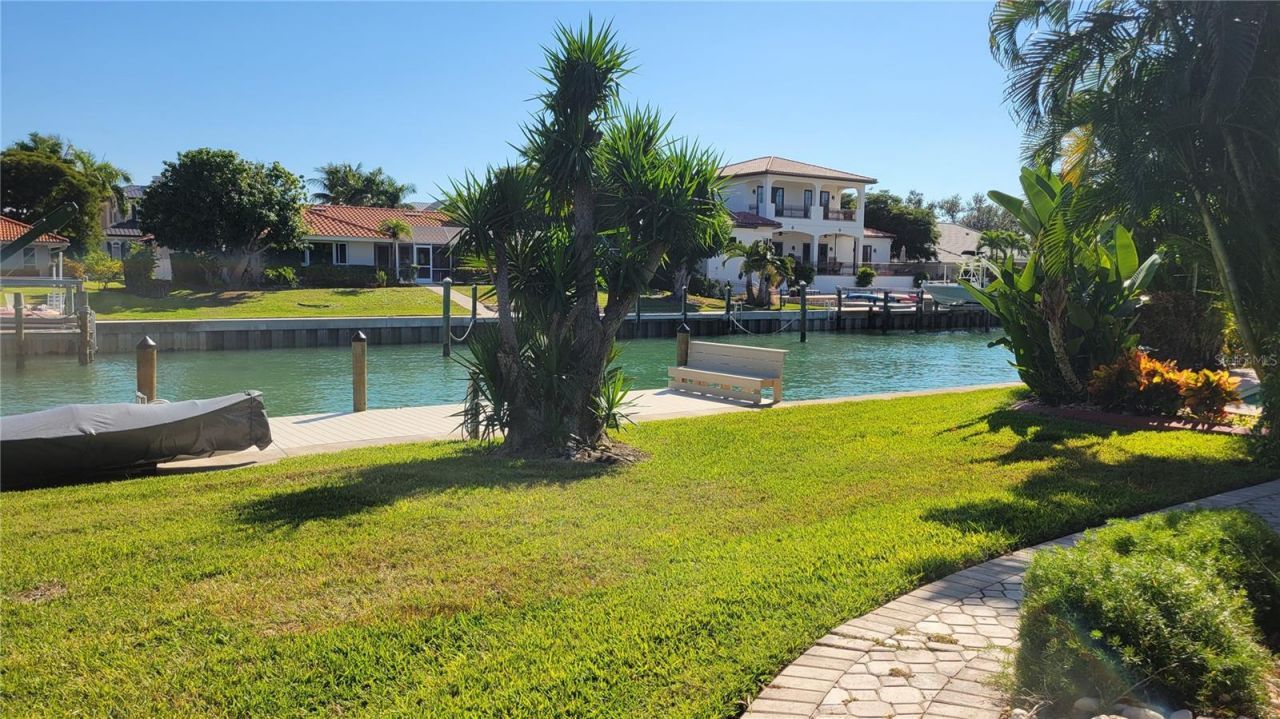 638 S Owl Drive, Sarasota, FL 34236 Photo