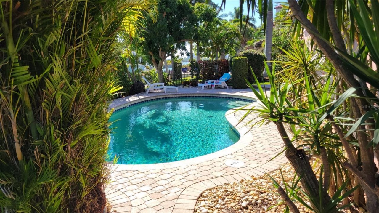 638 S Owl Drive, Sarasota, FL 34236 Photo