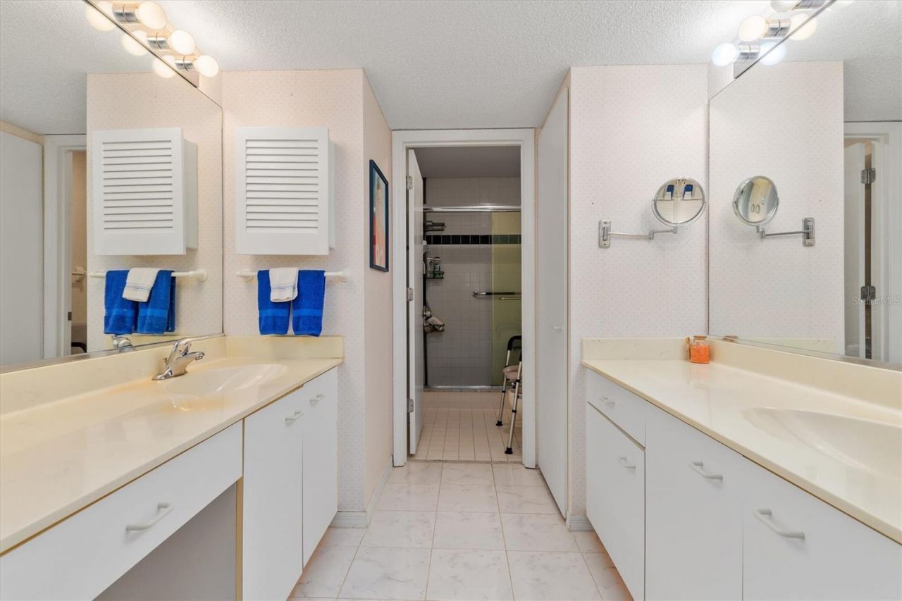 1309 Siesta Bayside Drive, Unit 1309C, Sarasota, FL 34242 Photo