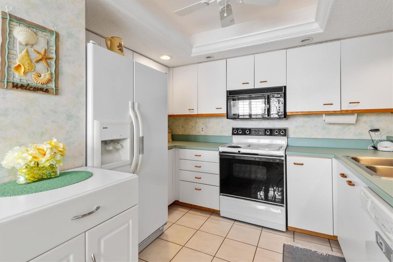 1309 Siesta Bayside Drive, Unit 1309C, Sarasota, FL 34242 Photo