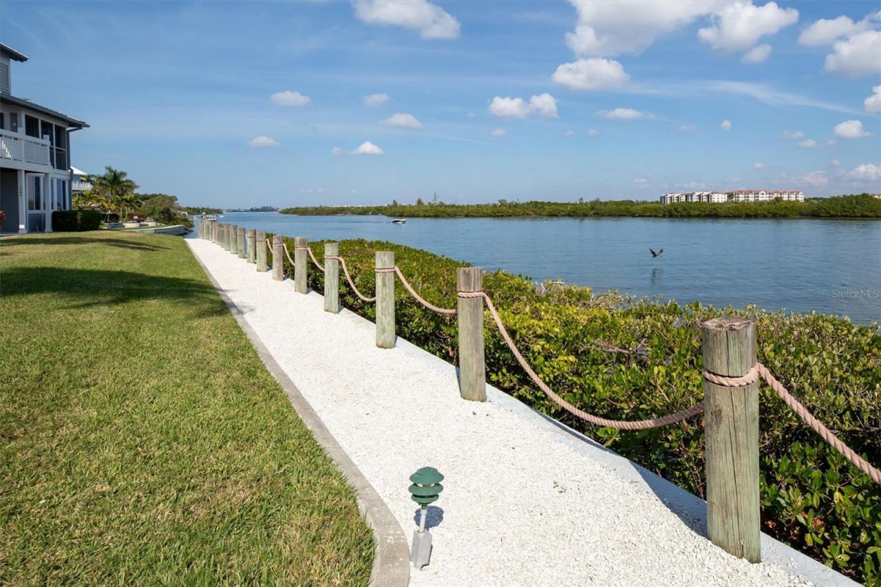 1309 Siesta Bayside Drive, Unit 1309C, Sarasota, FL 34242 Photo