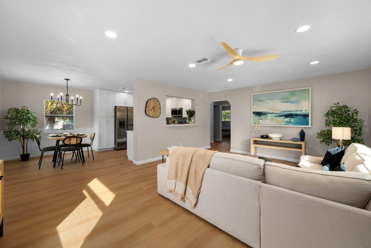 1766 Scranton Street S, Saint Petersburg, FL 33711 Photo