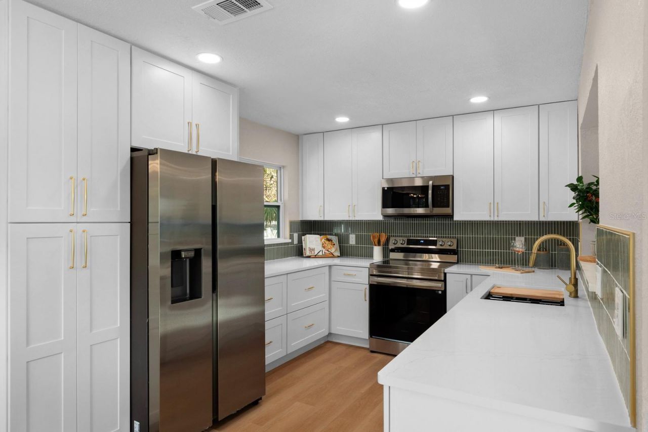 1766 Scranton Street S, Saint Petersburg, FL 33711 Photo