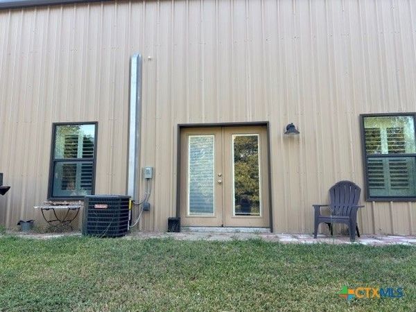 17307 Old 81, Unit D, Troy, TX 76579