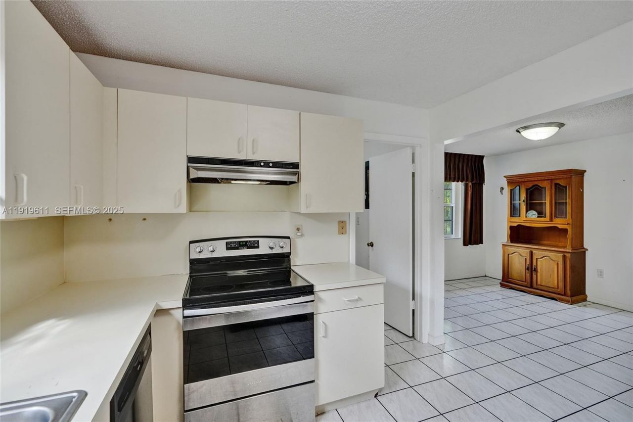 13401 SW 38th St, Miami, FL 33175 Photo